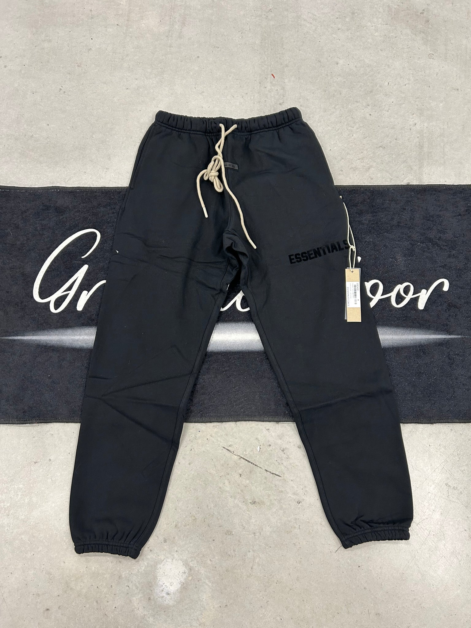 Essentials "jet black" pants