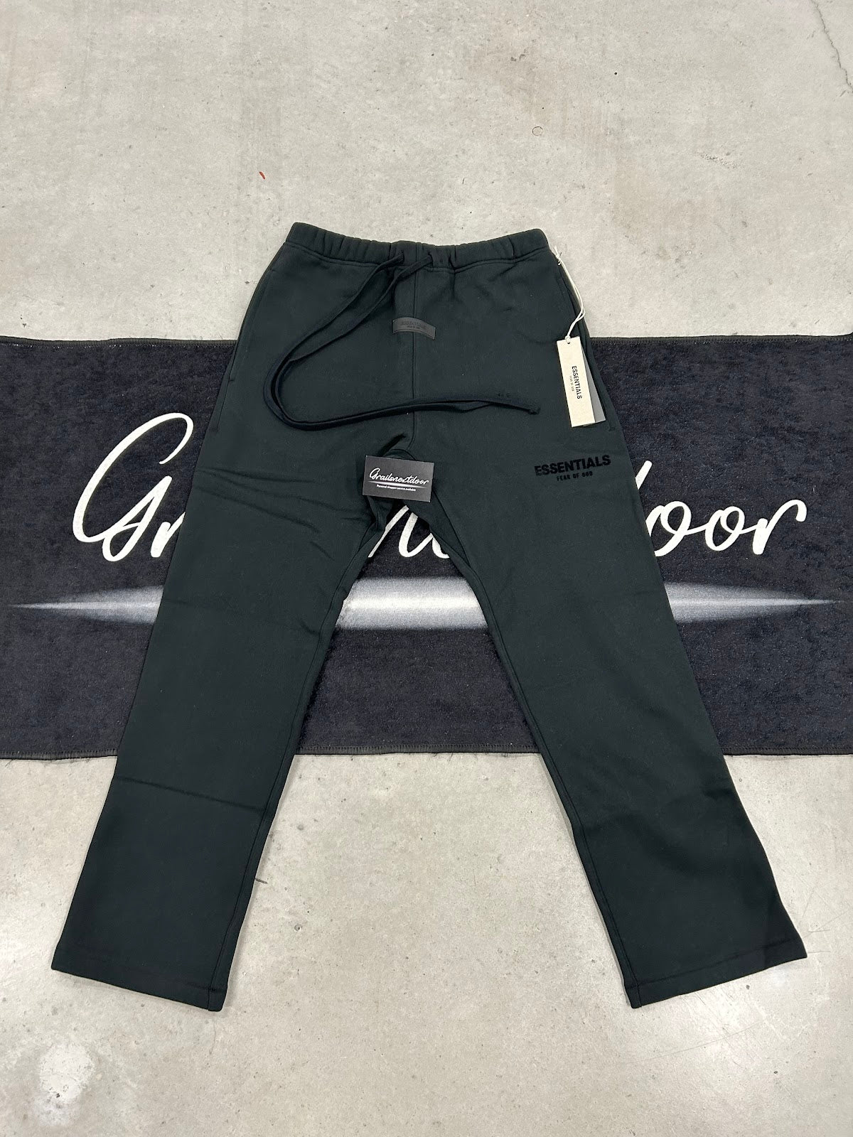 Essentials "stretch limo" open cut pants