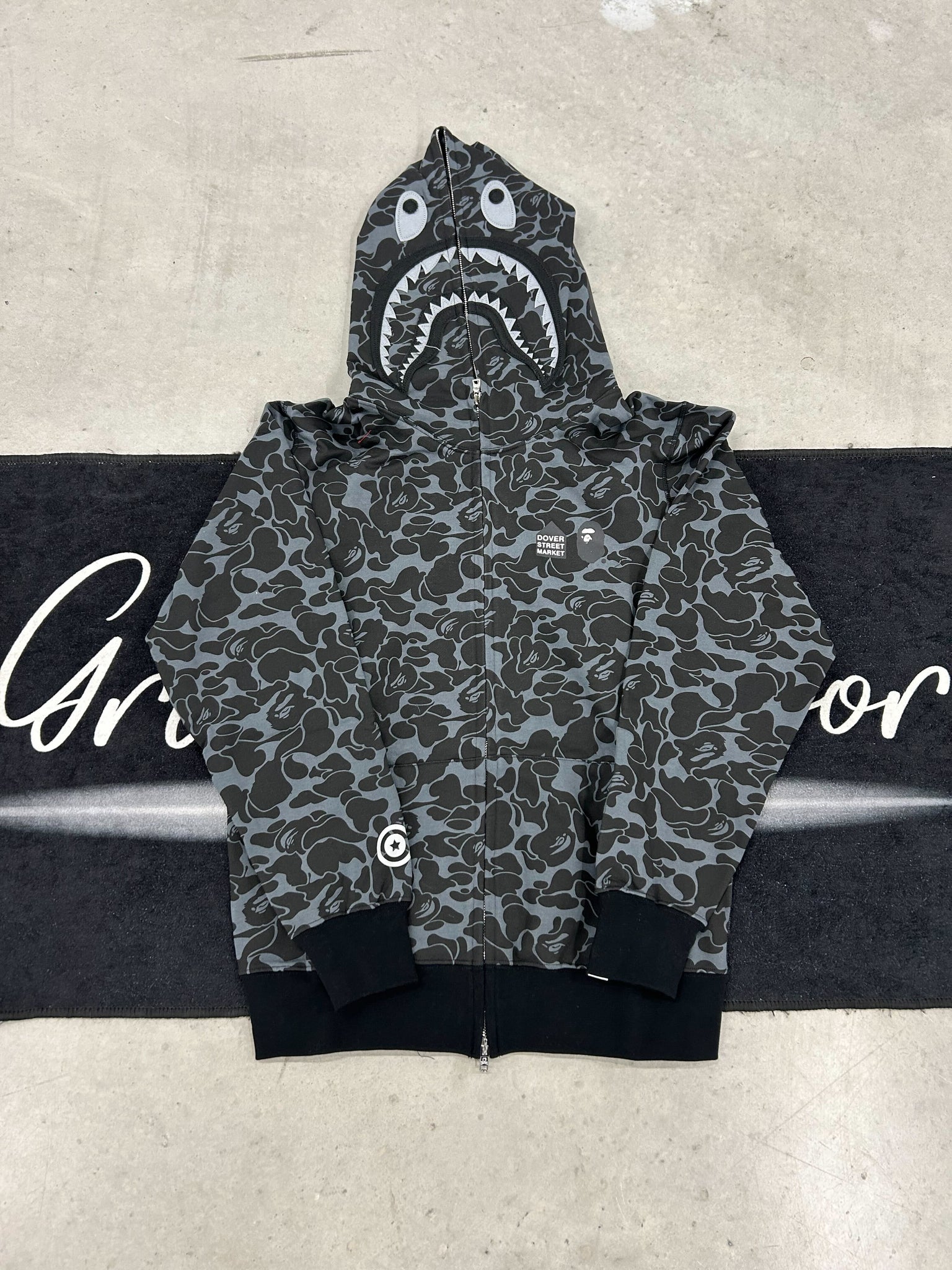 Bape "Dover Street Market Full Zip Up" hoodie