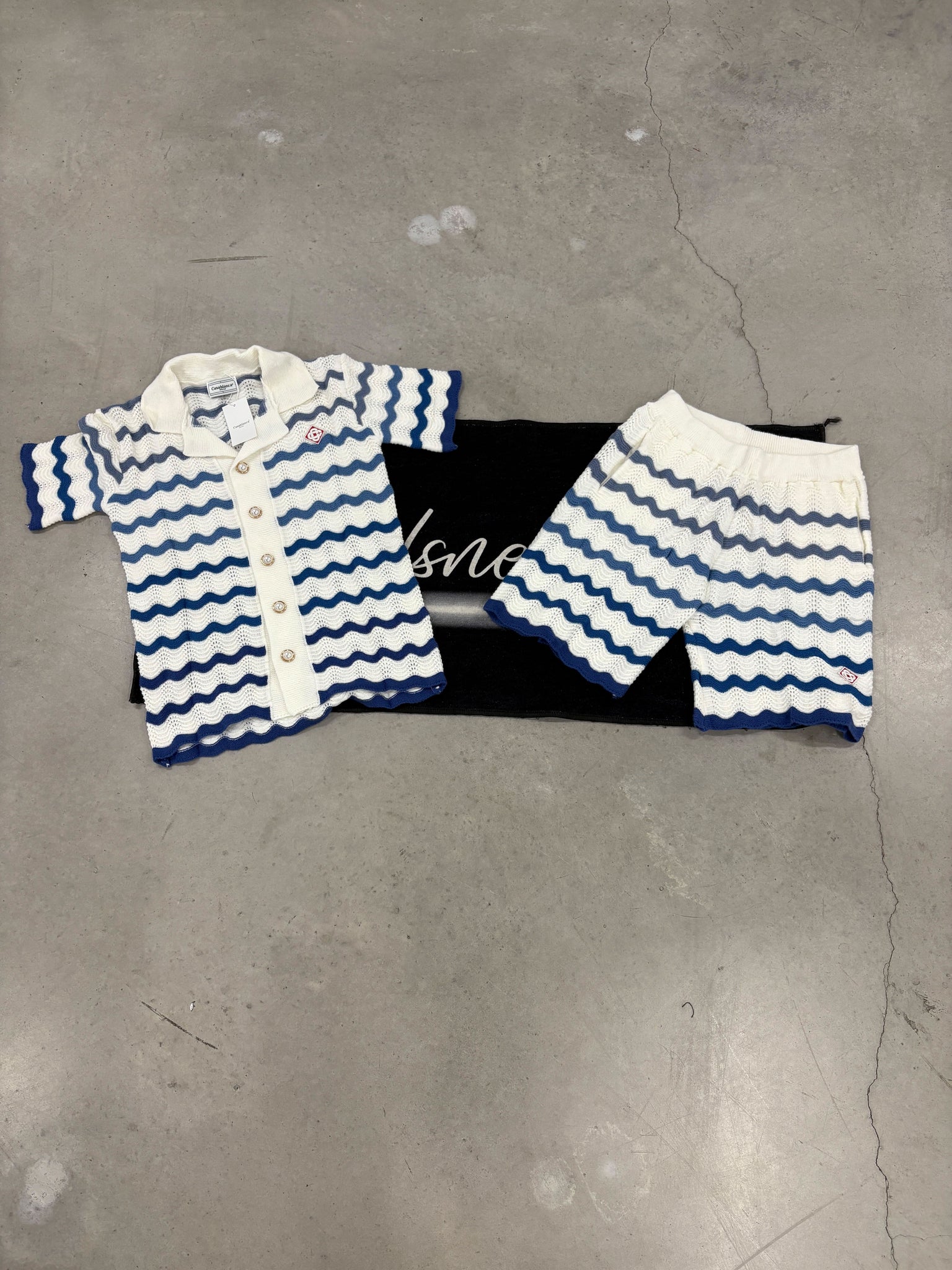 Casa Blanca White and Blue Set