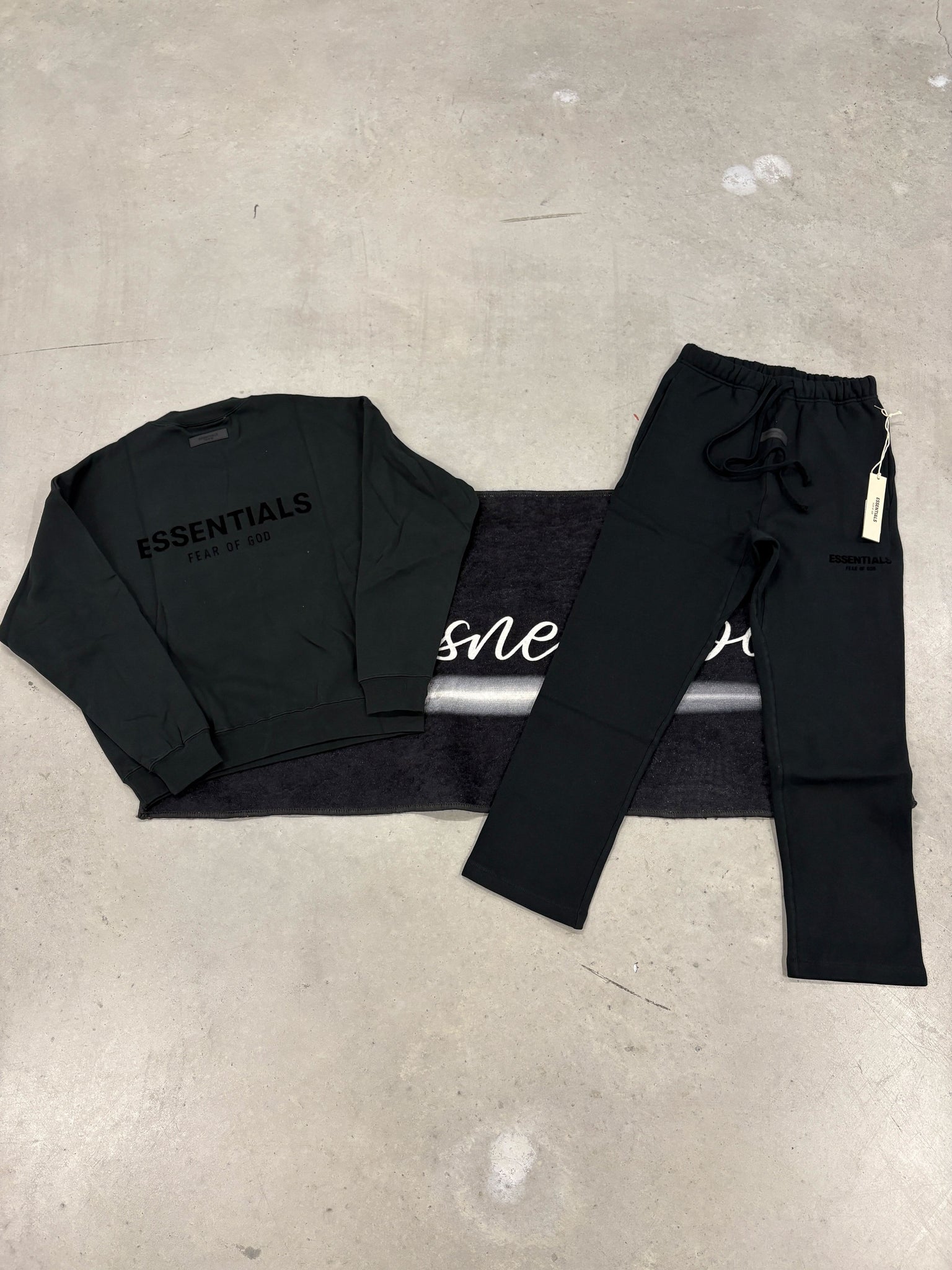 Essentials Stretch Limo Crewneck Open-Cut Tracksuit