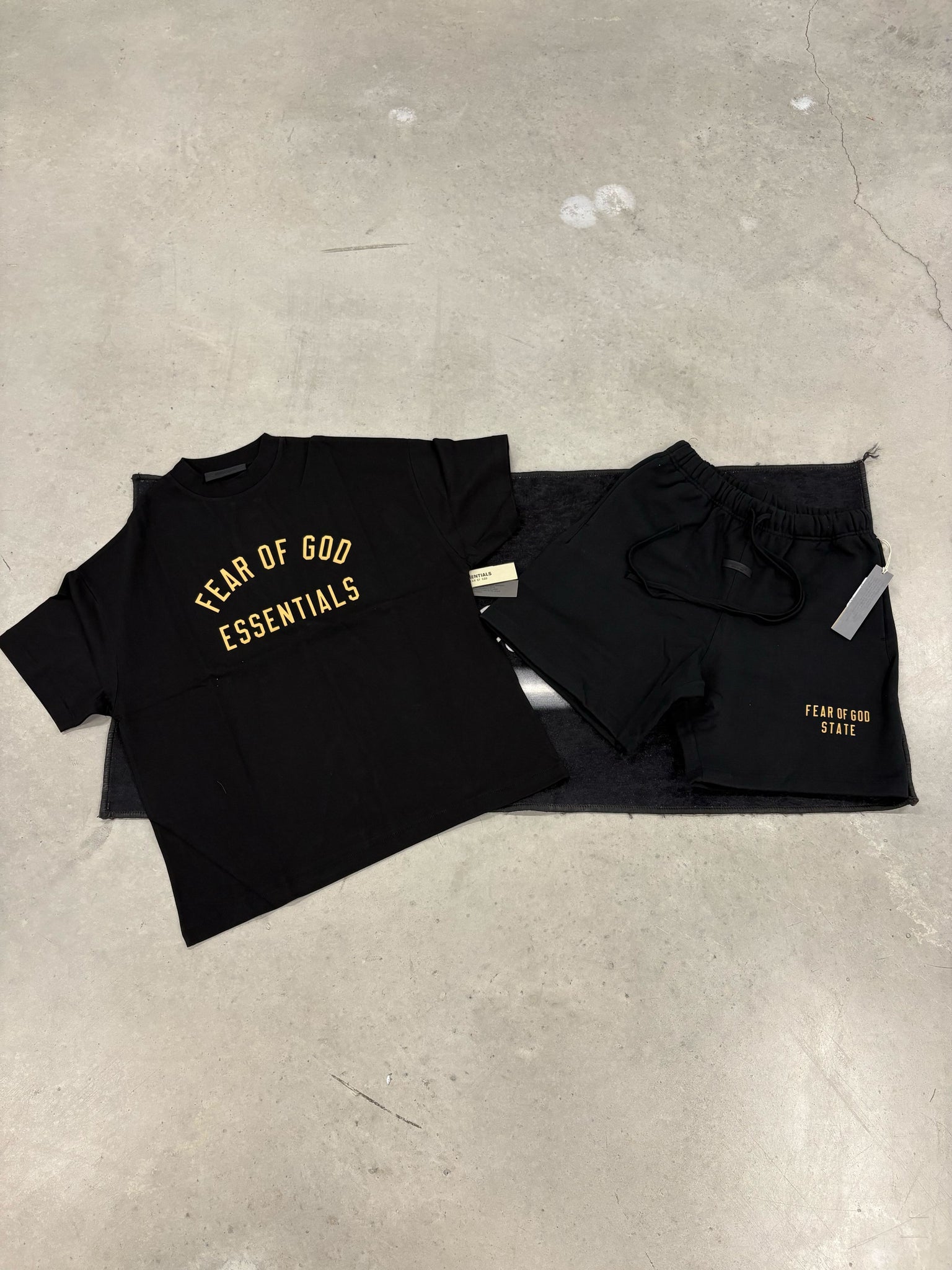 Essentials Black State SS24 Summer Set