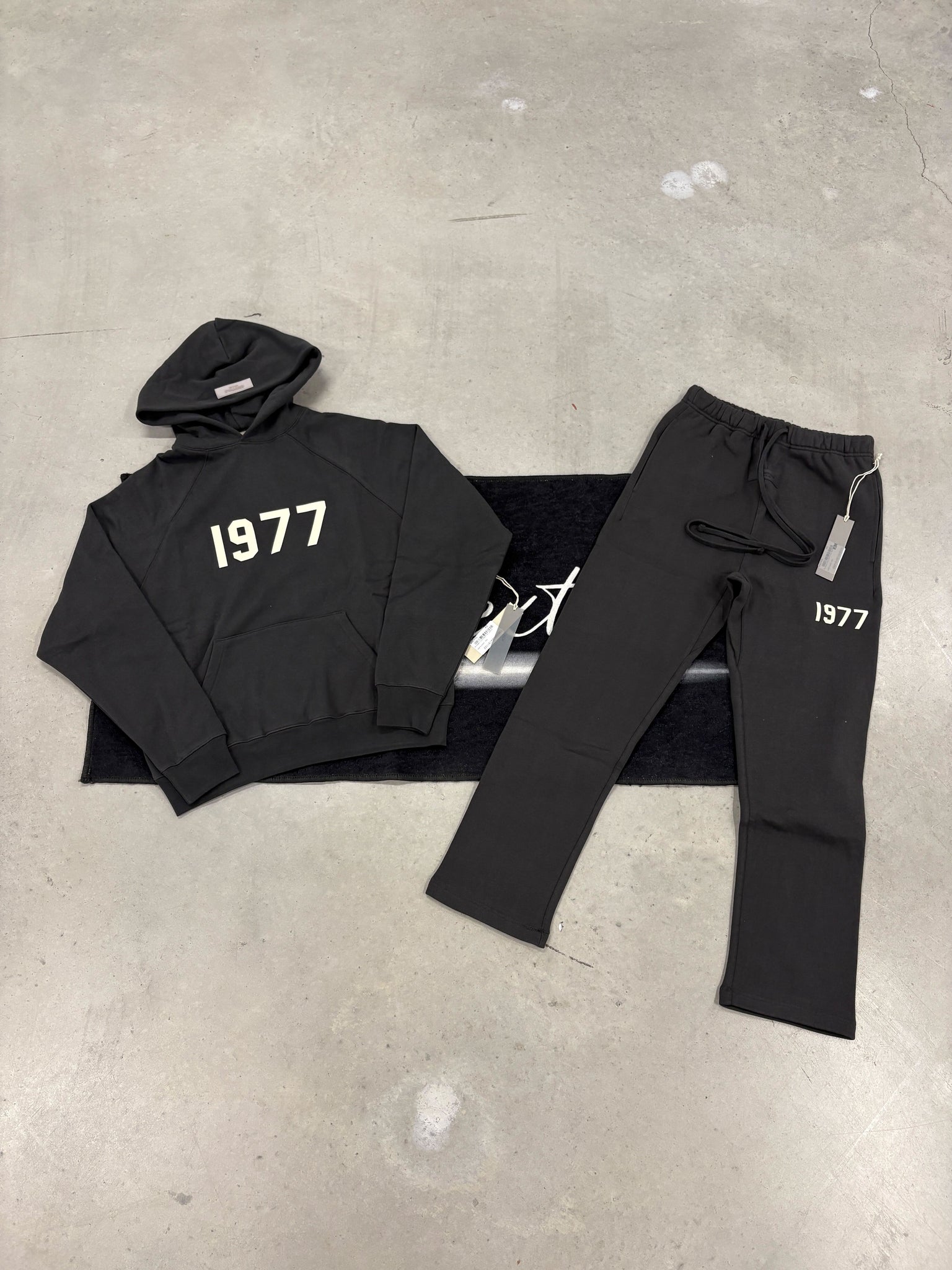 Essentials Iron 1977 SS Open Cut Tracksuit GRAILS NEXT DOOR Essentials Iron 1977 SS Open Cut Tracksuit GRAILS NEXT DOOR