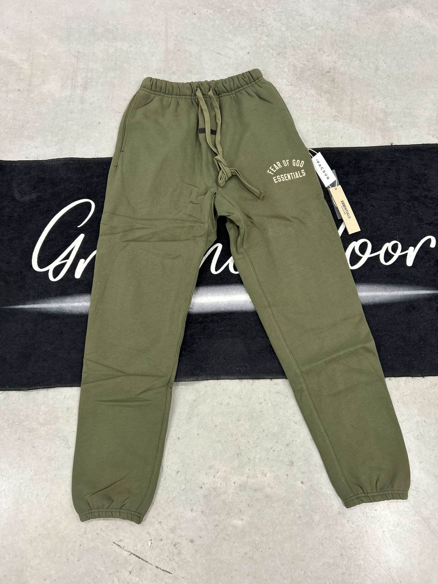 Essentials "Military" pants