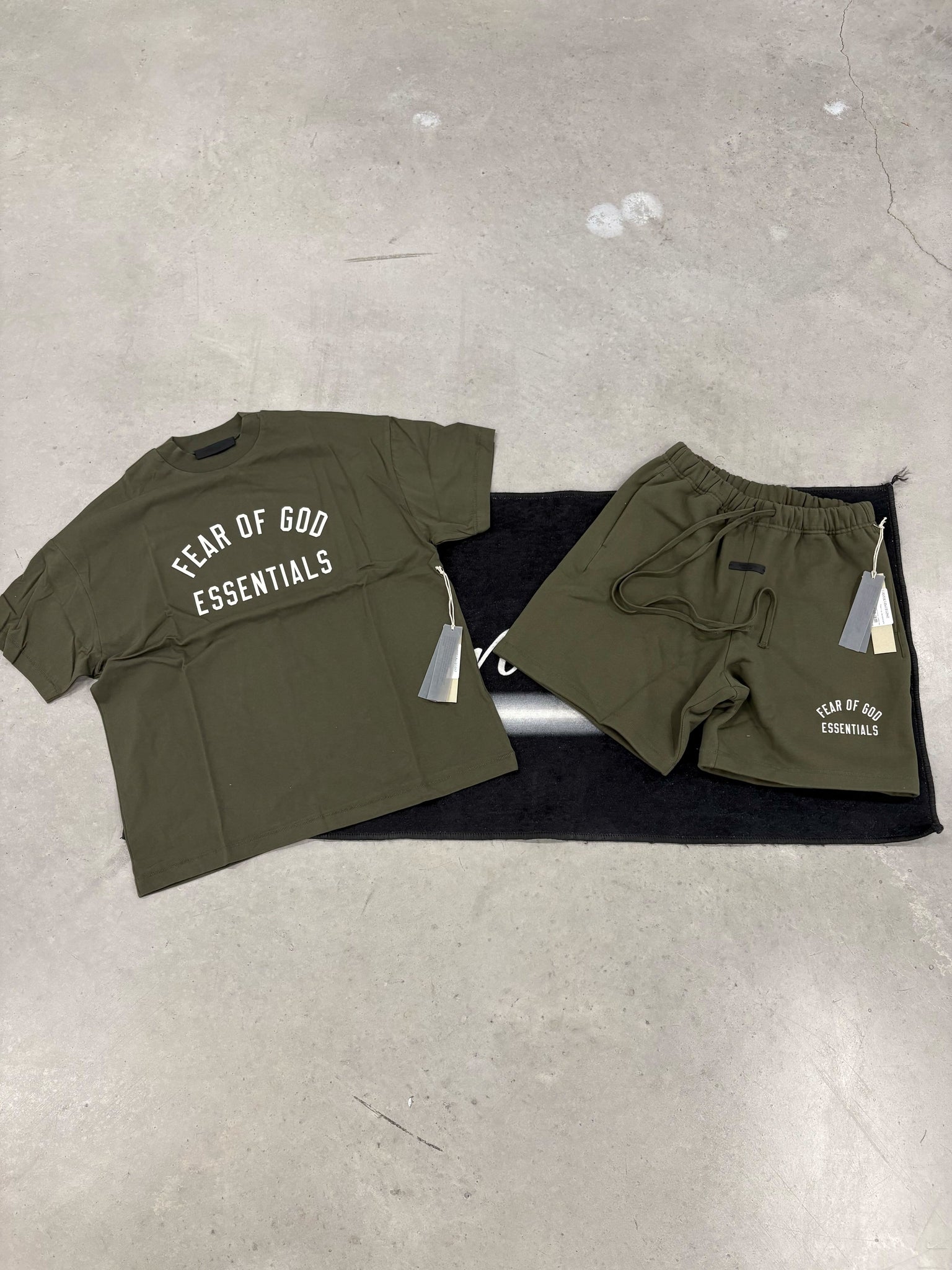 Essentials Military State SS24 Summer Set