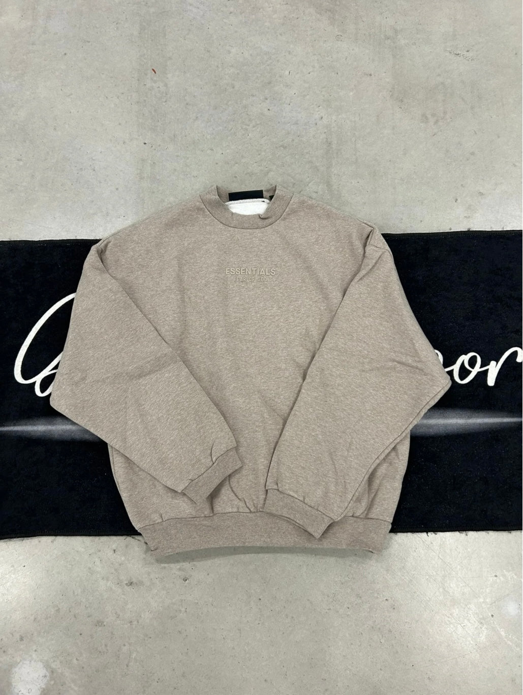 (BFMC) Essentials “Core Heather” Crewneck