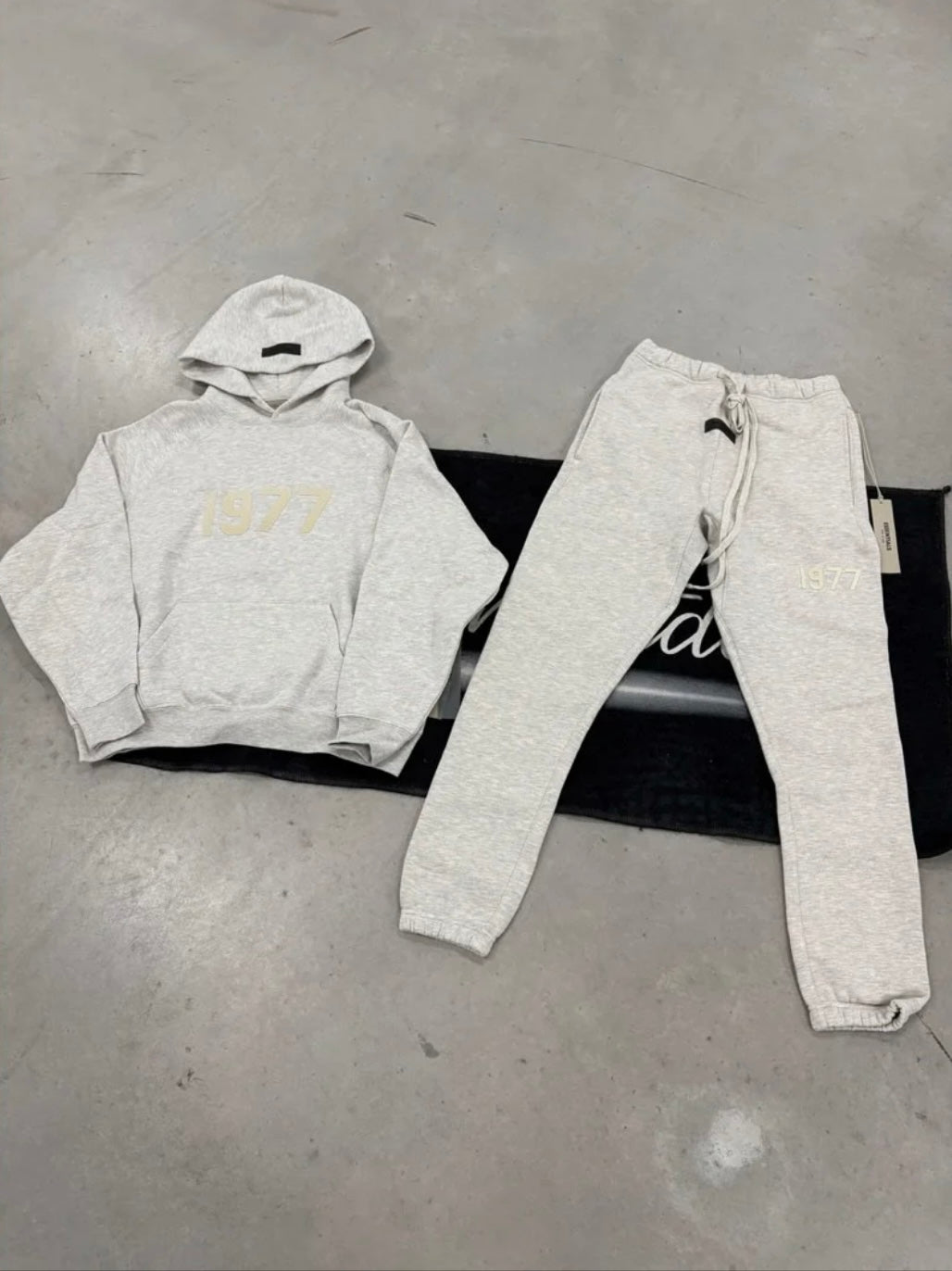 (BFCM) Essentials “Light Oat 1977” Tracksuit