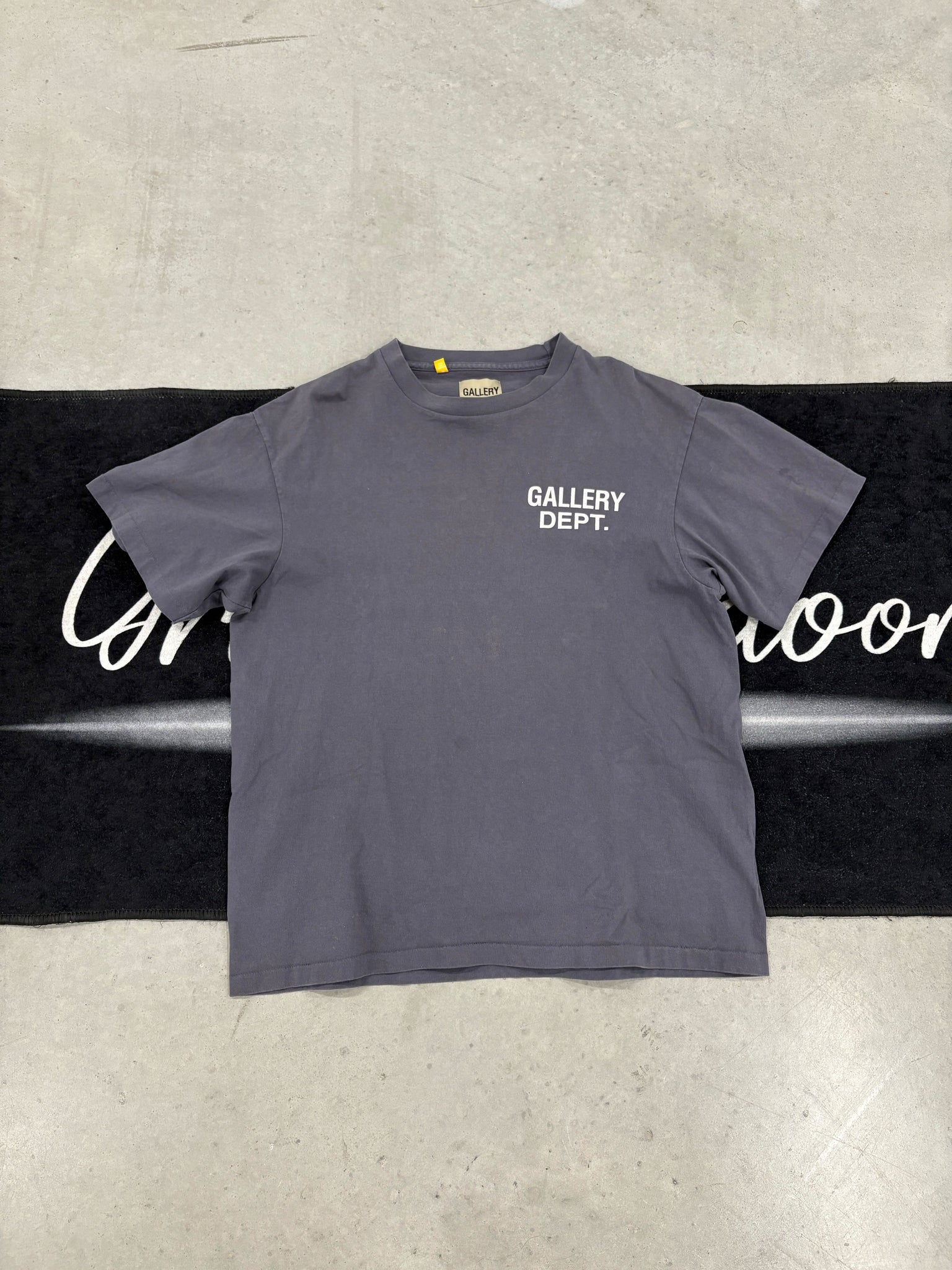 Gallery dept "charcoal black" shirt (used)
