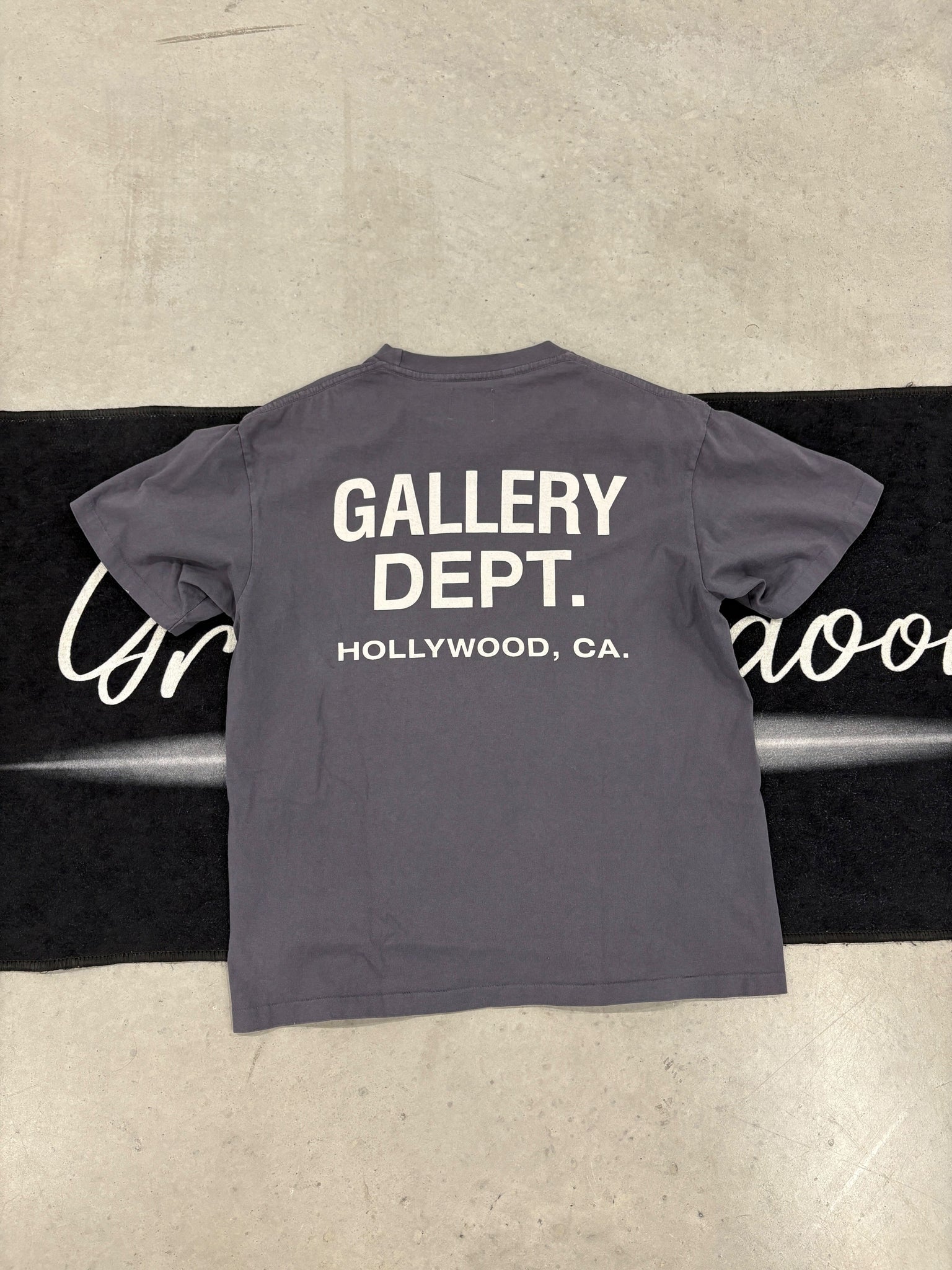 Gallery dept "charcoal black" shirt (used)