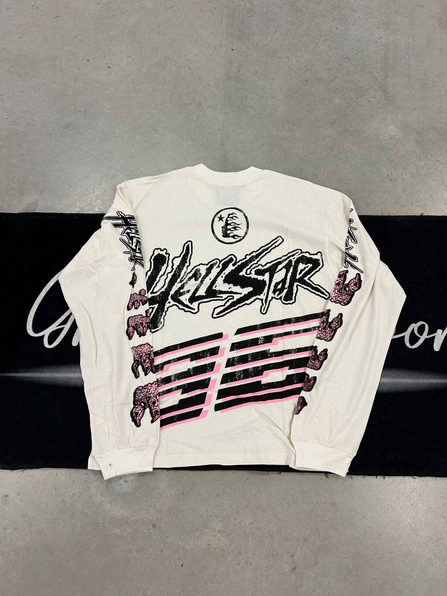 Hellstar "the future is" longsleeve