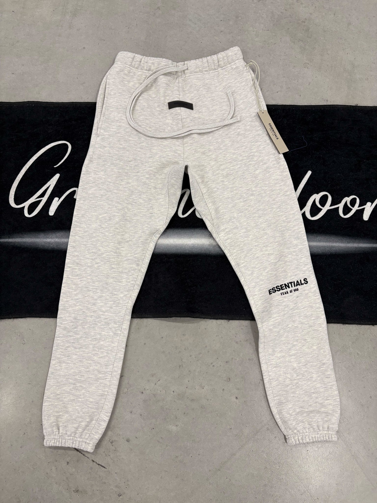 Essentials "light oatmeal fw22" pants