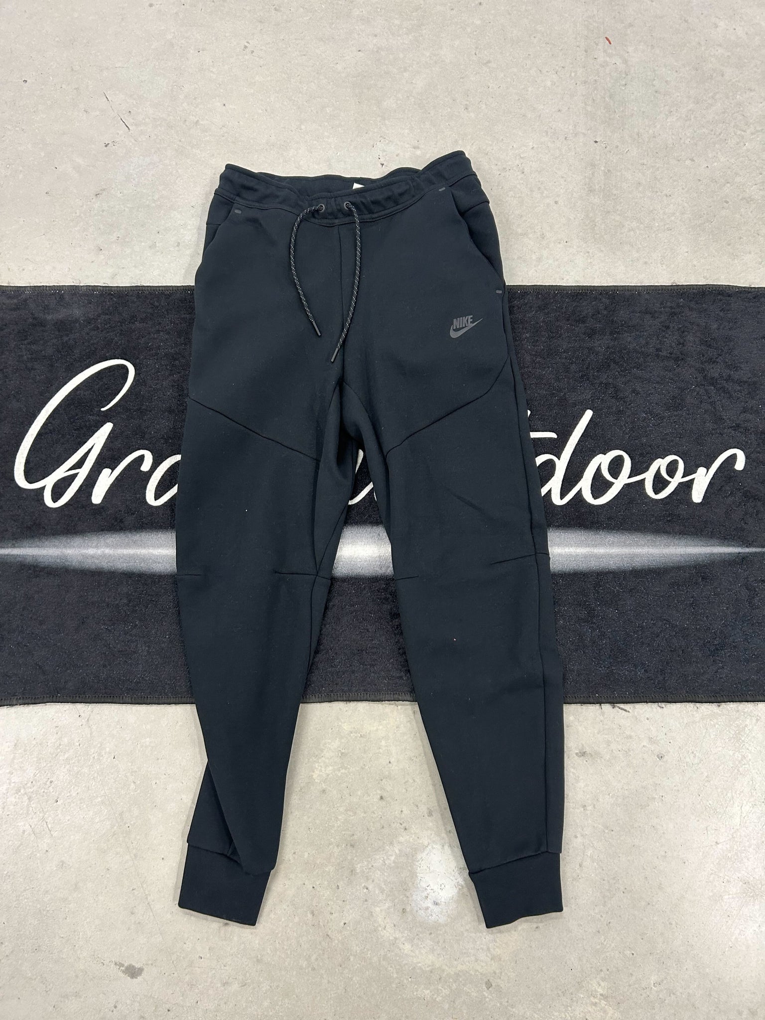 Nike "Tech Fleece Black" pants