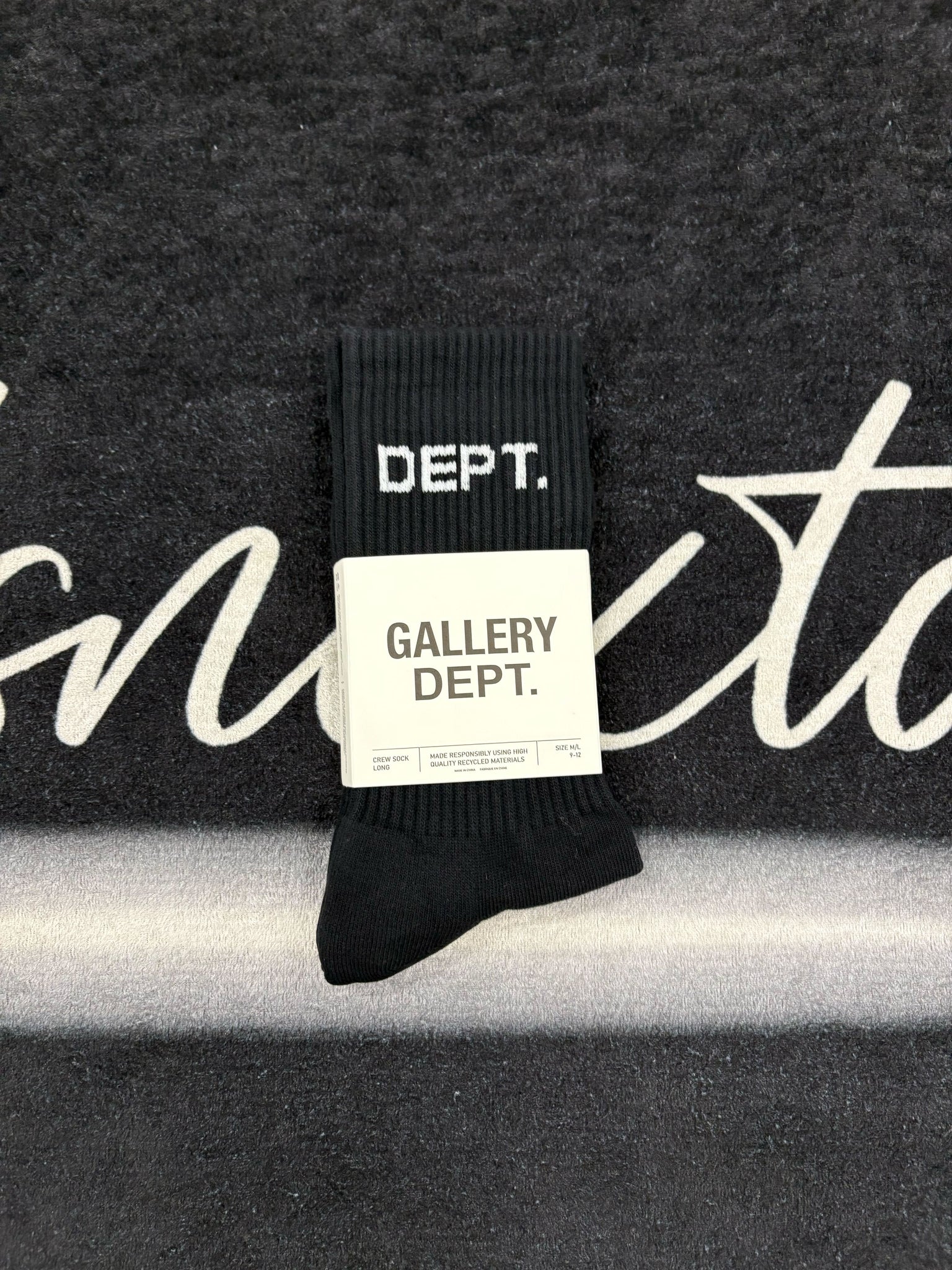 Gallery black “Dept” socks