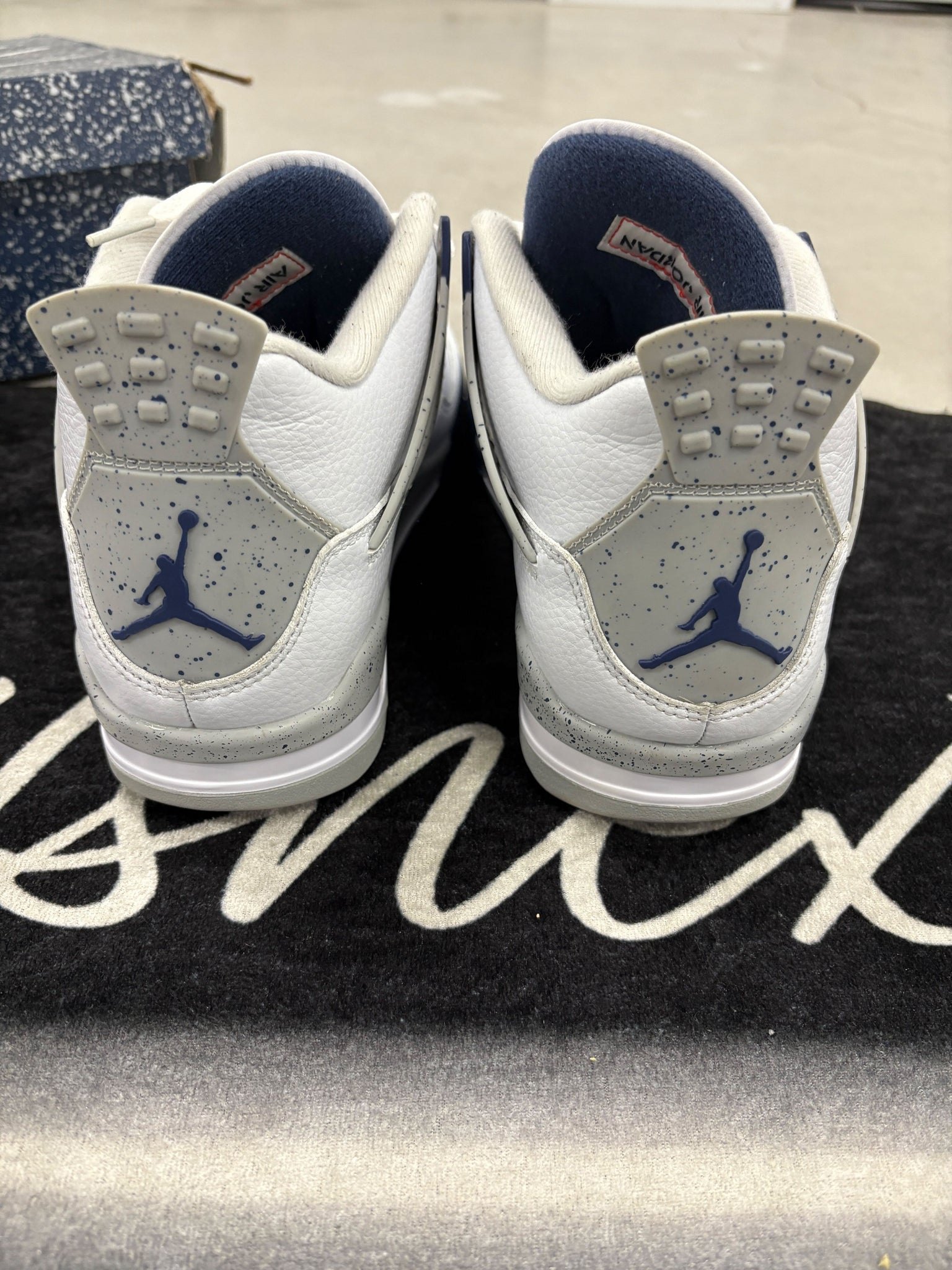 Jordan 4 "midnight navy"