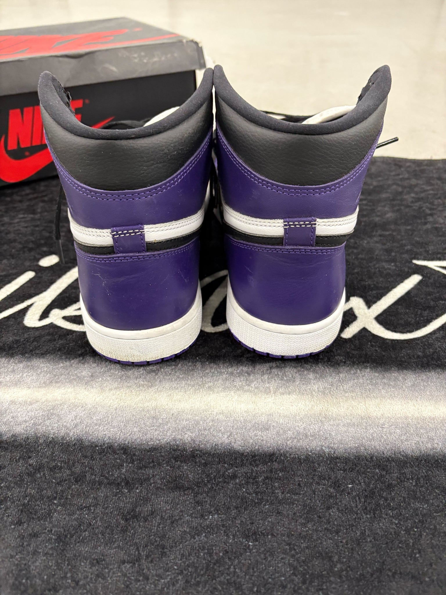 Jordan 1 "Court Purple" shoes