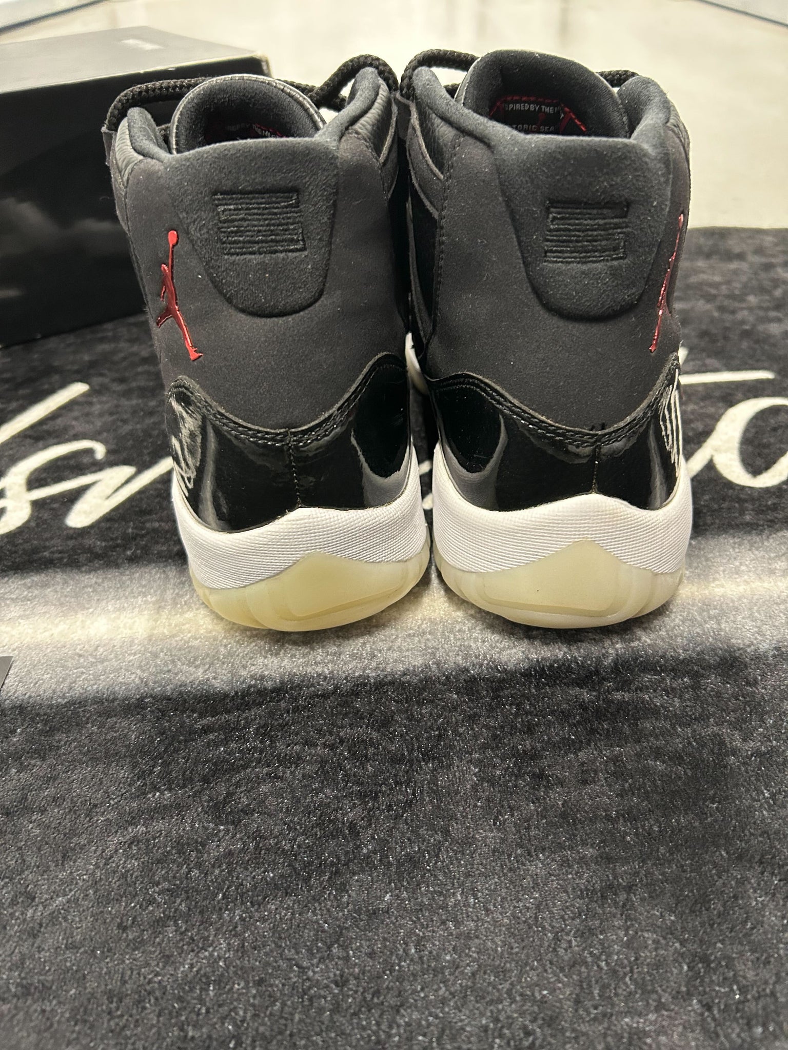 Jordan 11 "72-10"