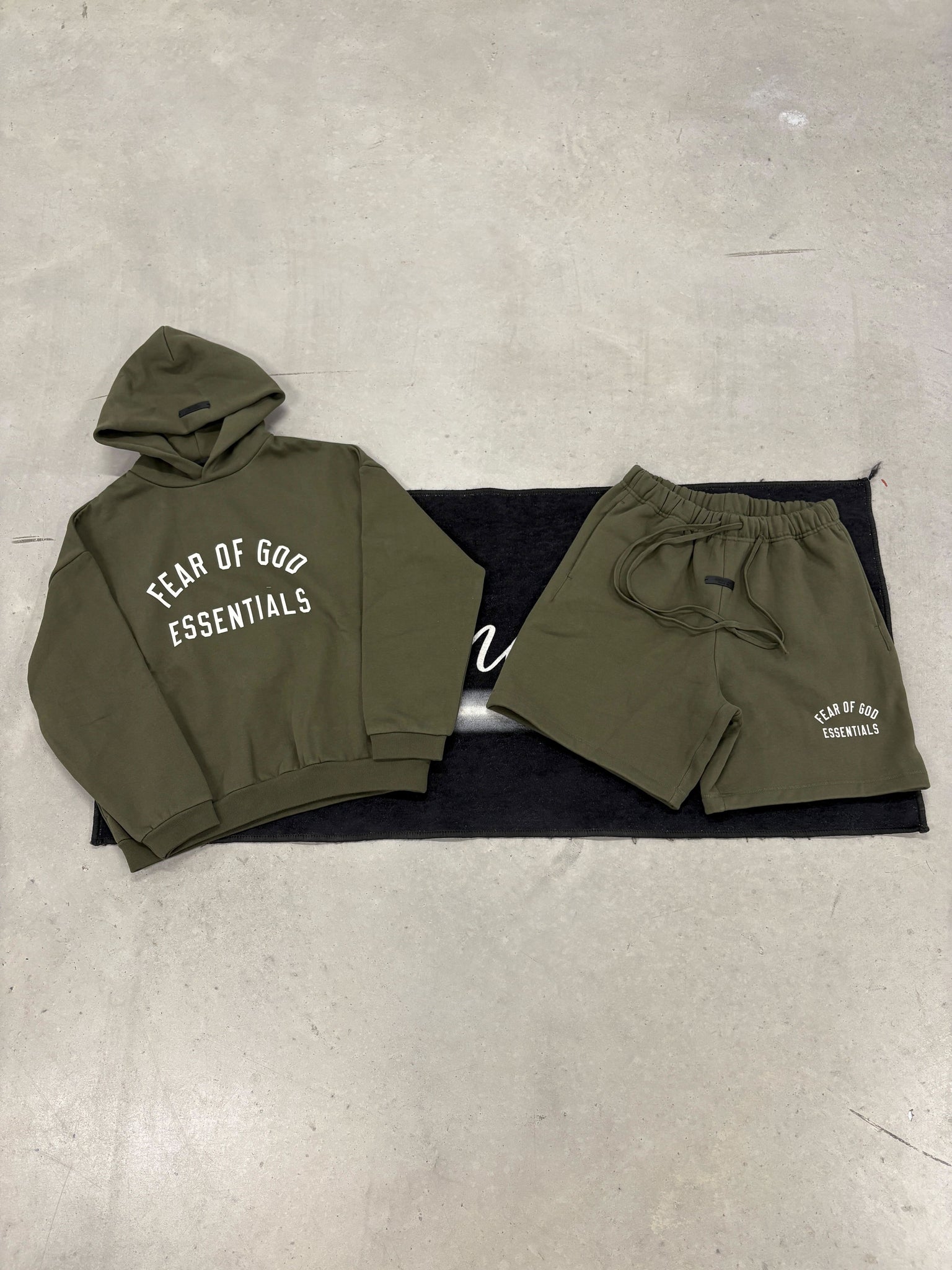 Essentials "Military State" Summer Set