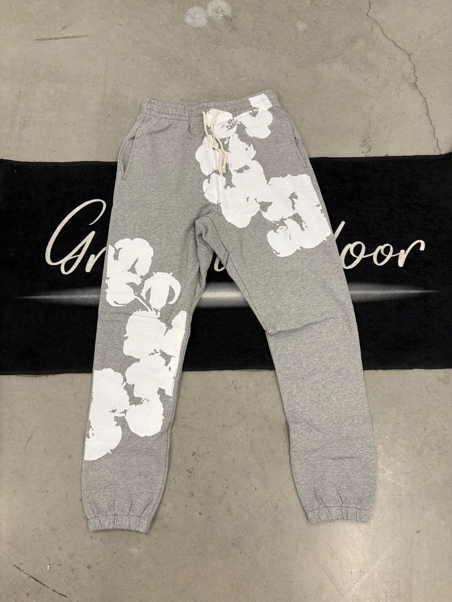 Denim Tears "Grey Jumbo Wreath" Sweatpants