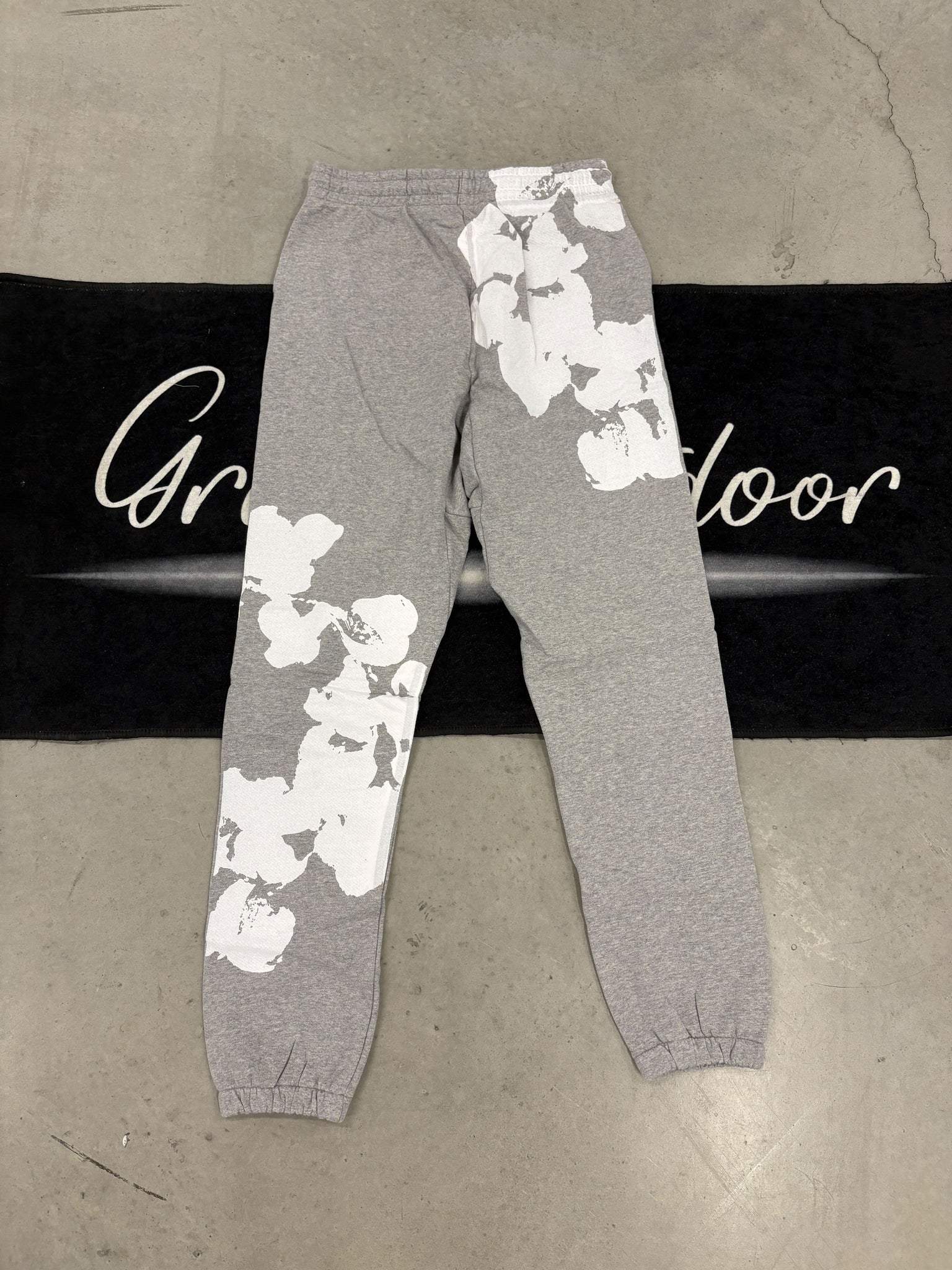 Denim Tears "Grey Jumbo Wreath" Sweatpants