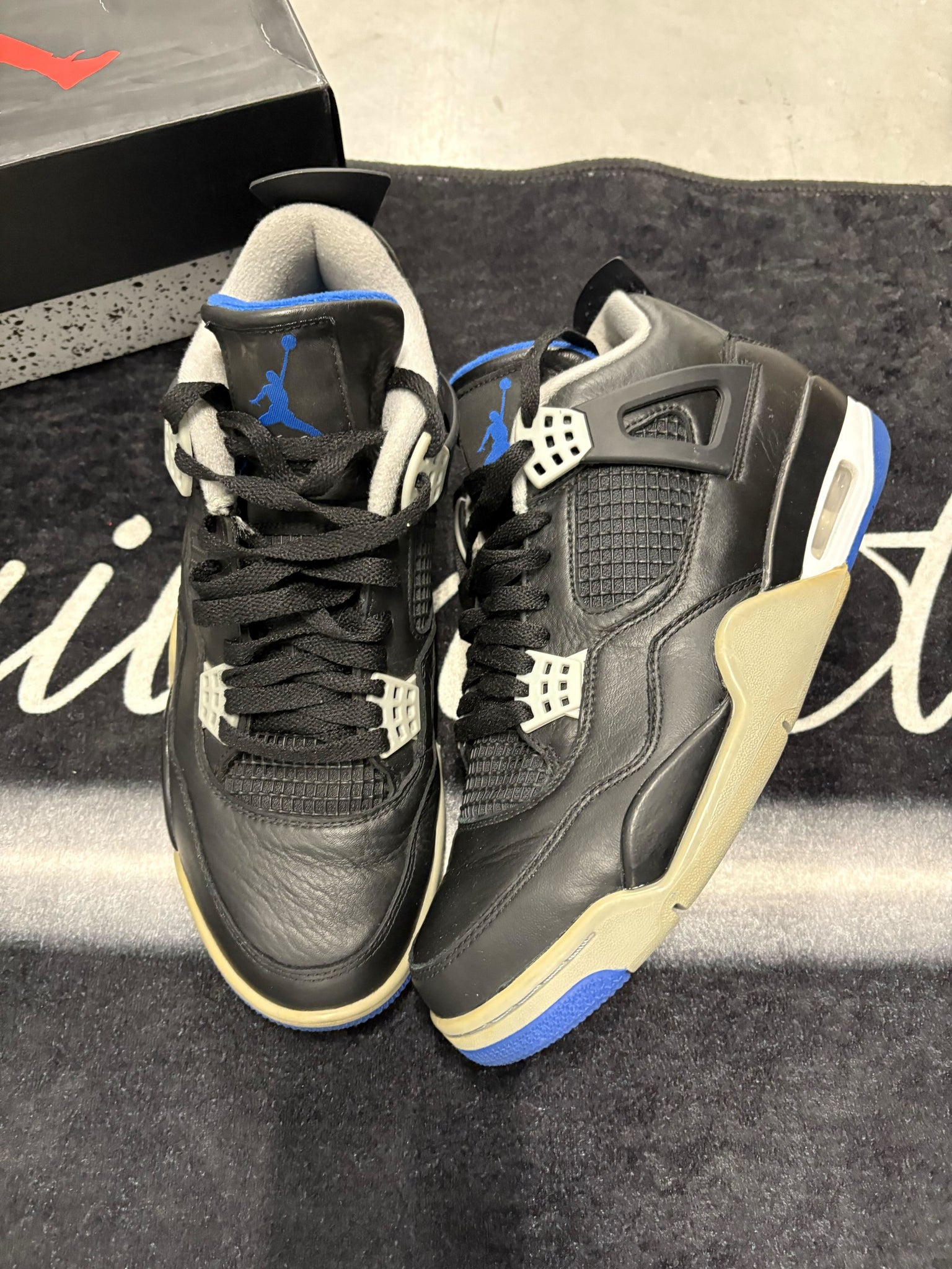 Jordan 4 "Alternate Motorsport"