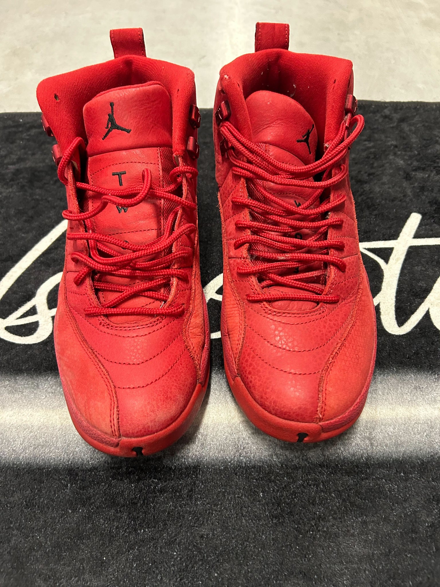 Jordan 12 "Gym Red"