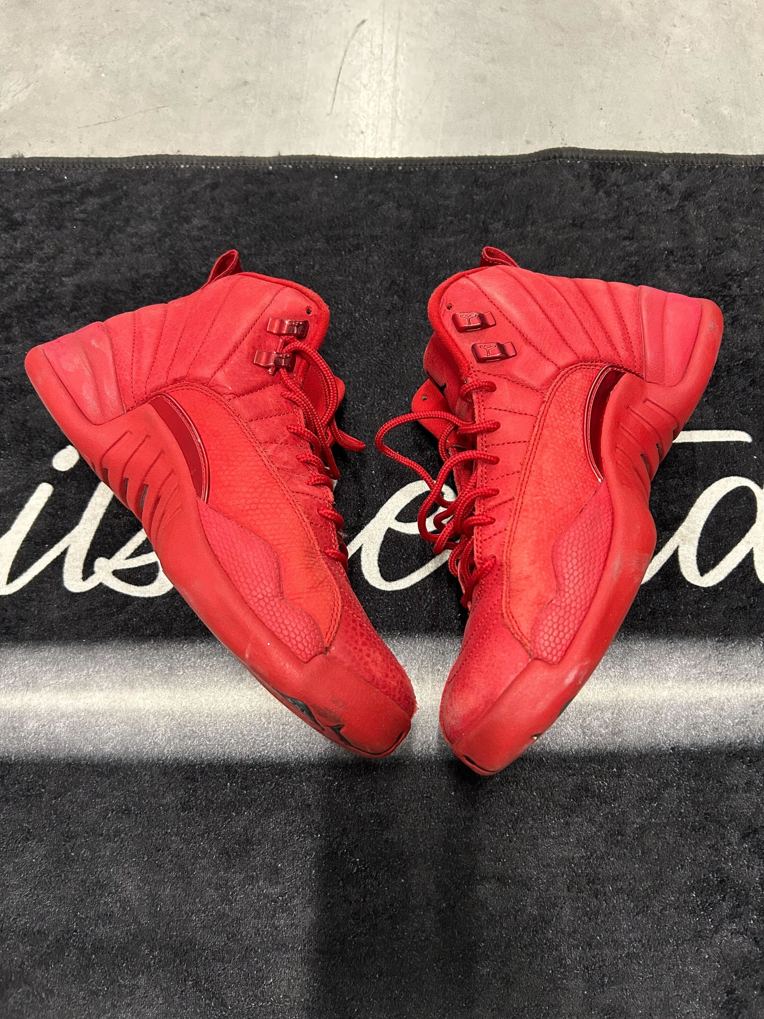 Jordan 12 "Gym Red"