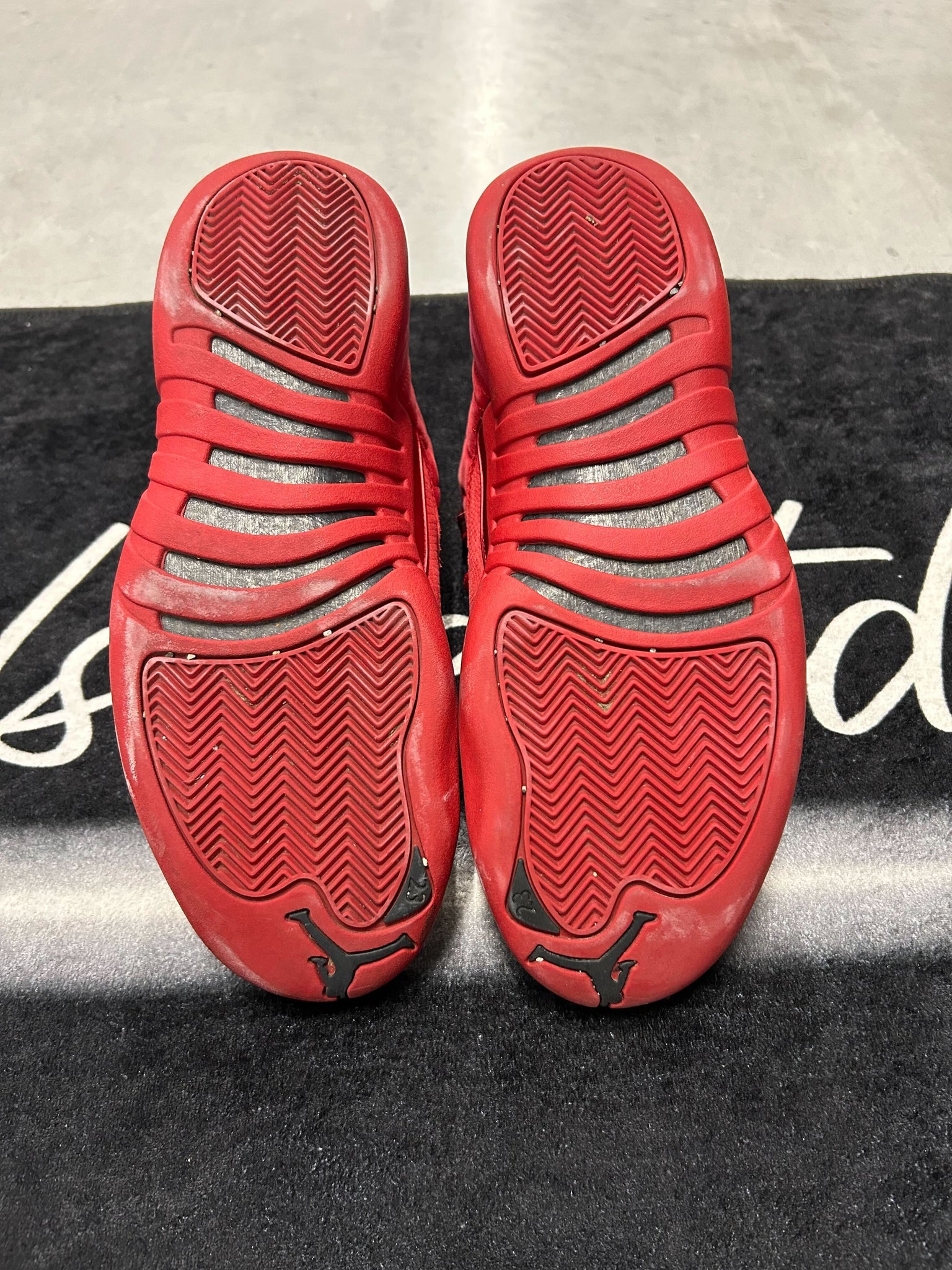 Jordan 12 "Gym Red"