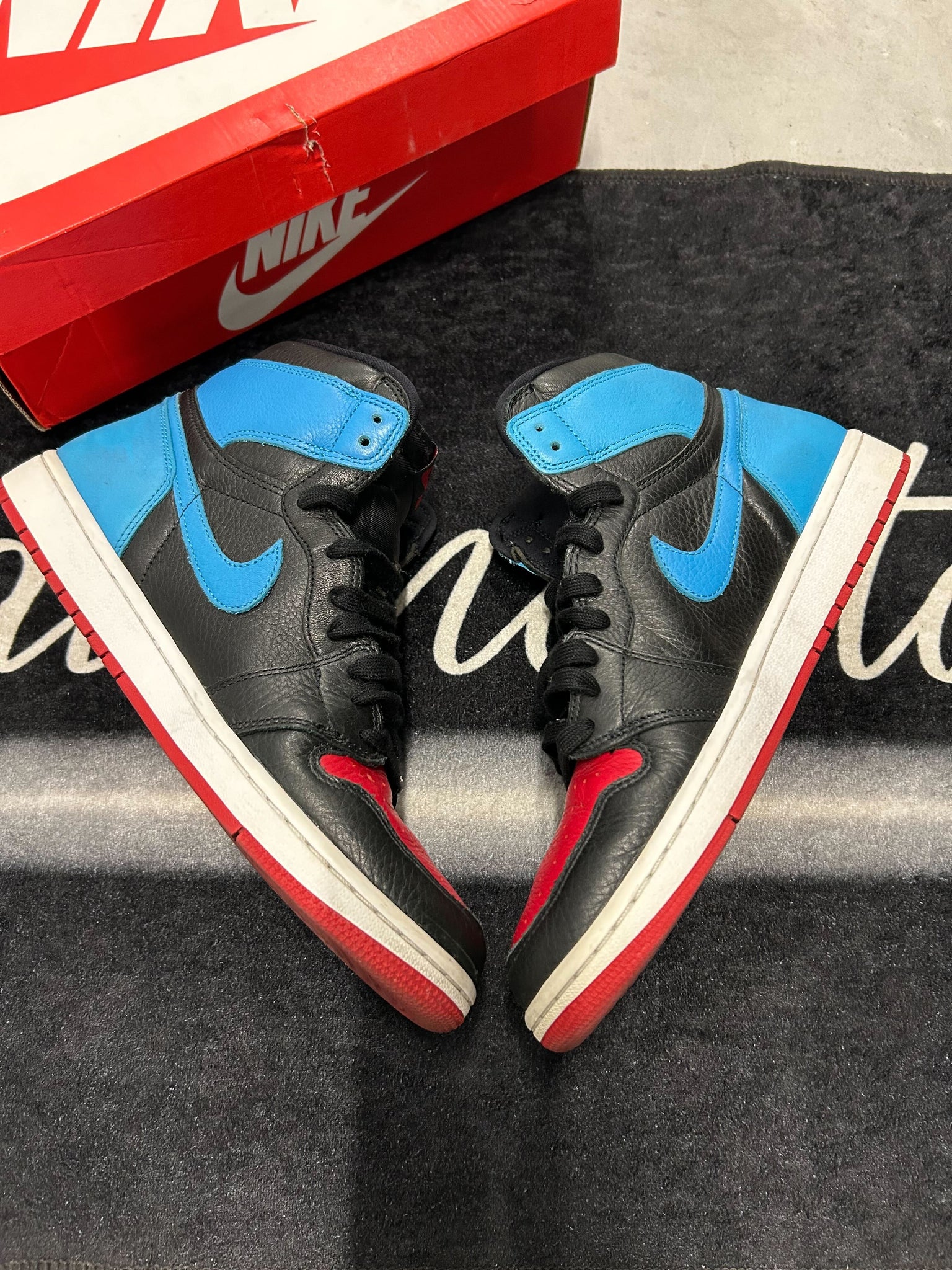 Jordan 1 "UNC to CHI"