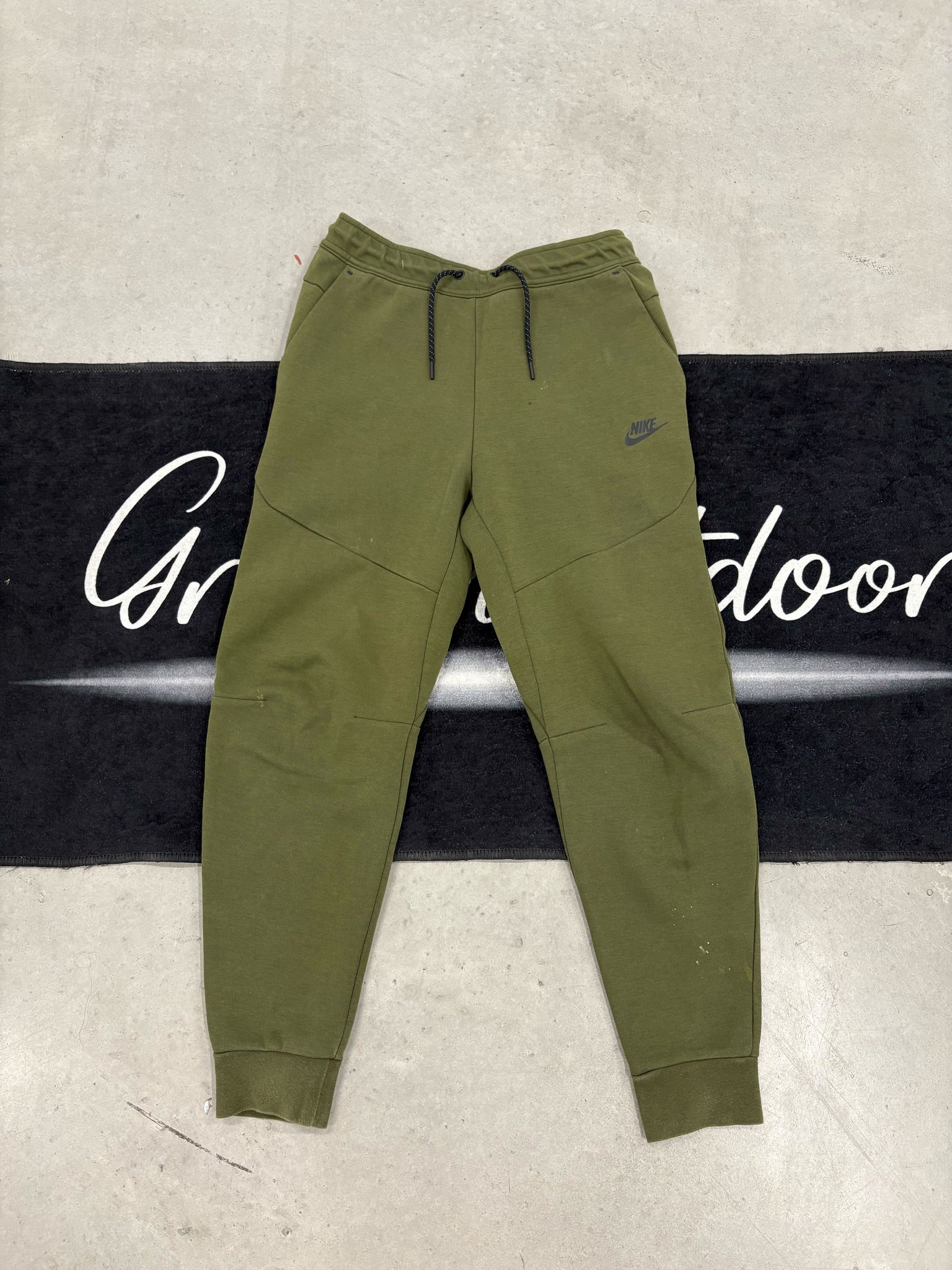Nike Tech Fleece Green pants (used)