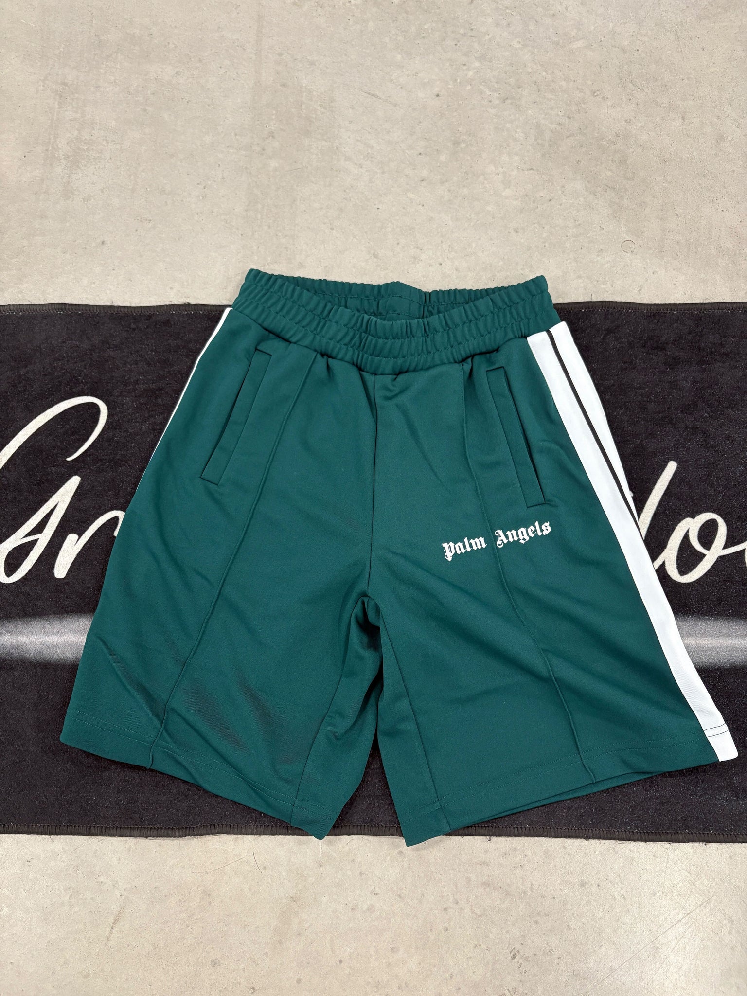 Palm Angels "green" shorts