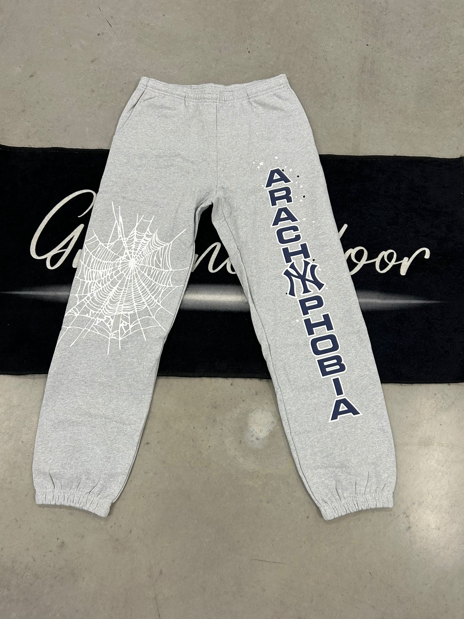 Sp5der "grey ny' pants