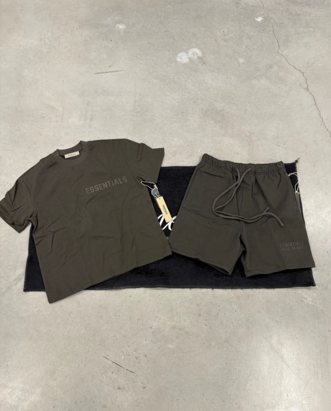 Essentials "Off Black FW22" Summer set