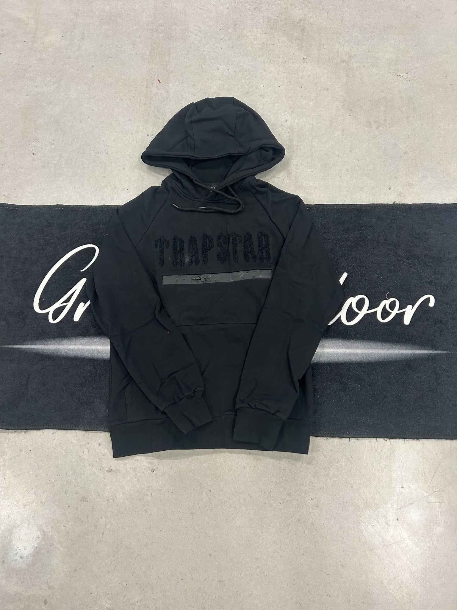 Trapstar "it's a secret black" hoodie