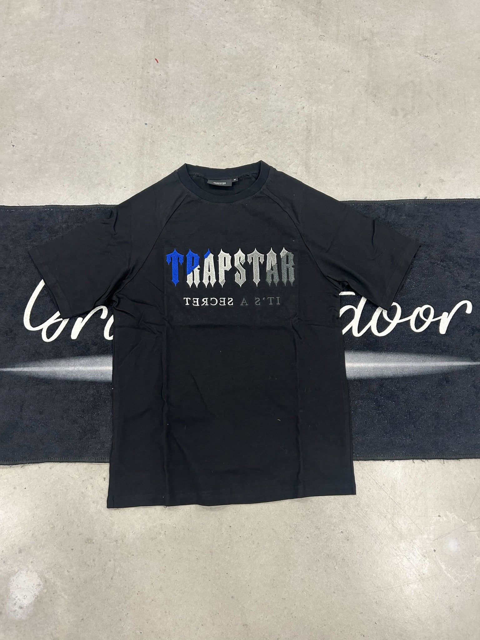 Trapstar "It's A Secret Black" shirt