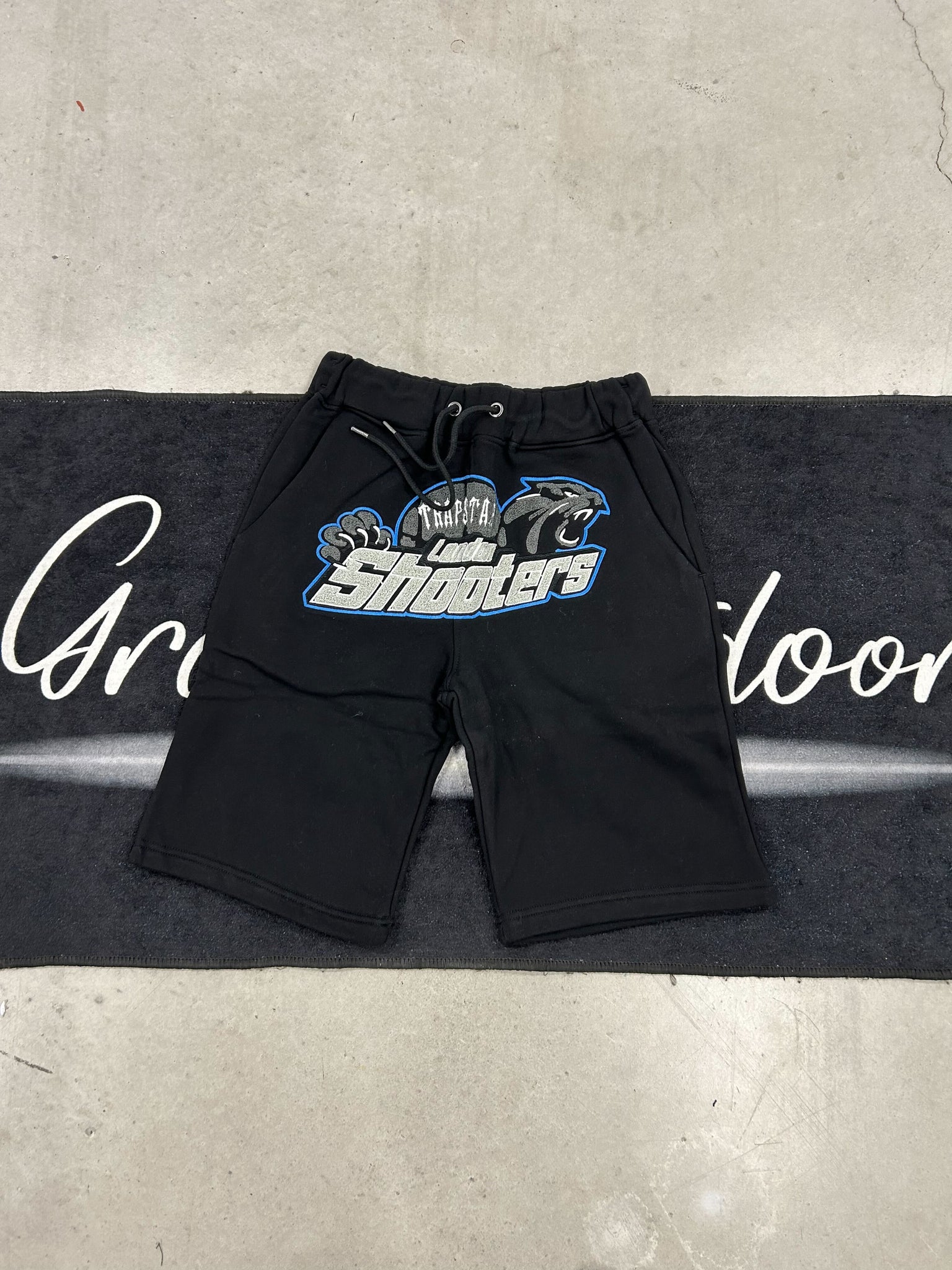 Trapstar "shooters black" shorts