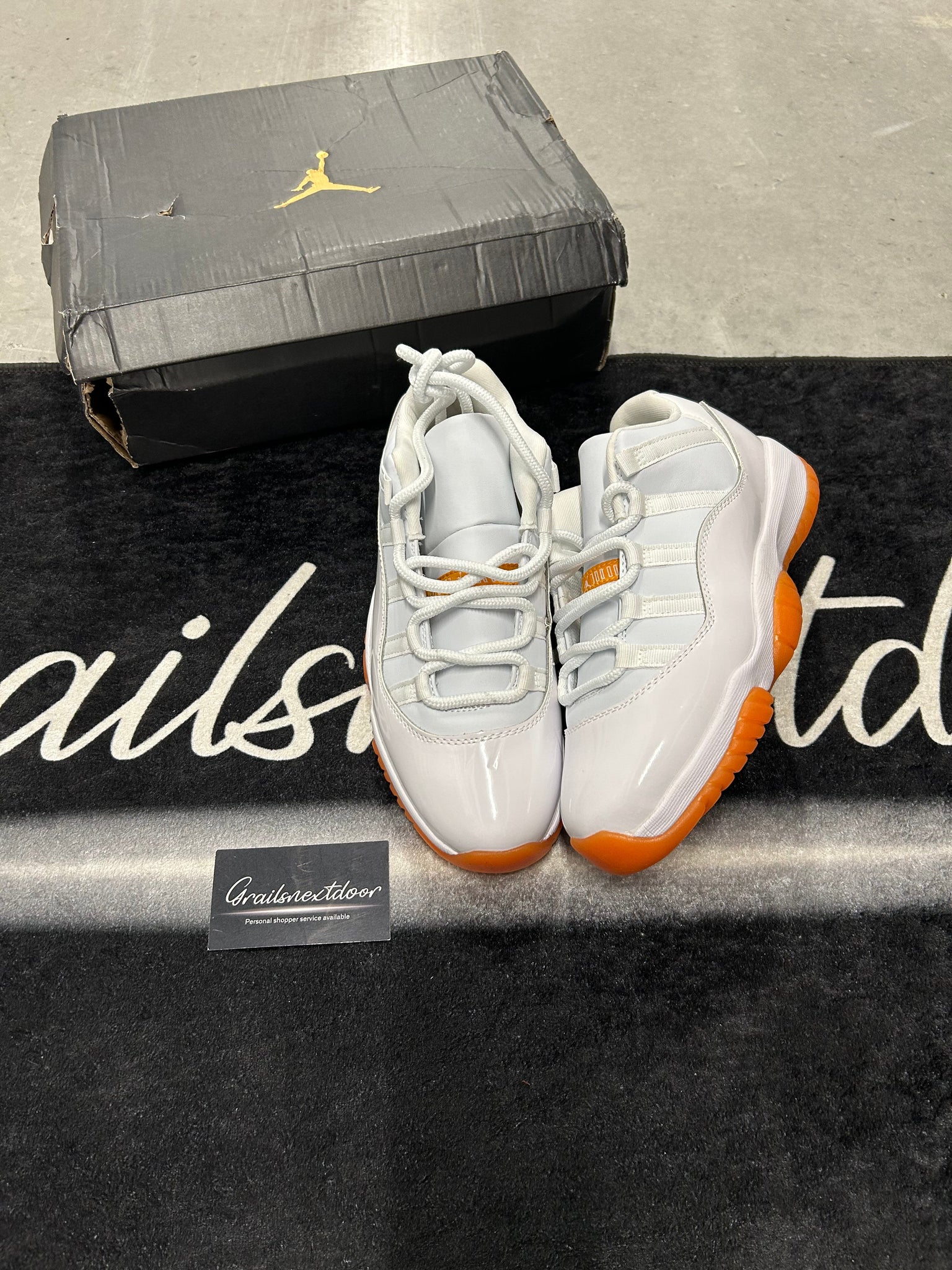 Jordan 11 Low "citrus"