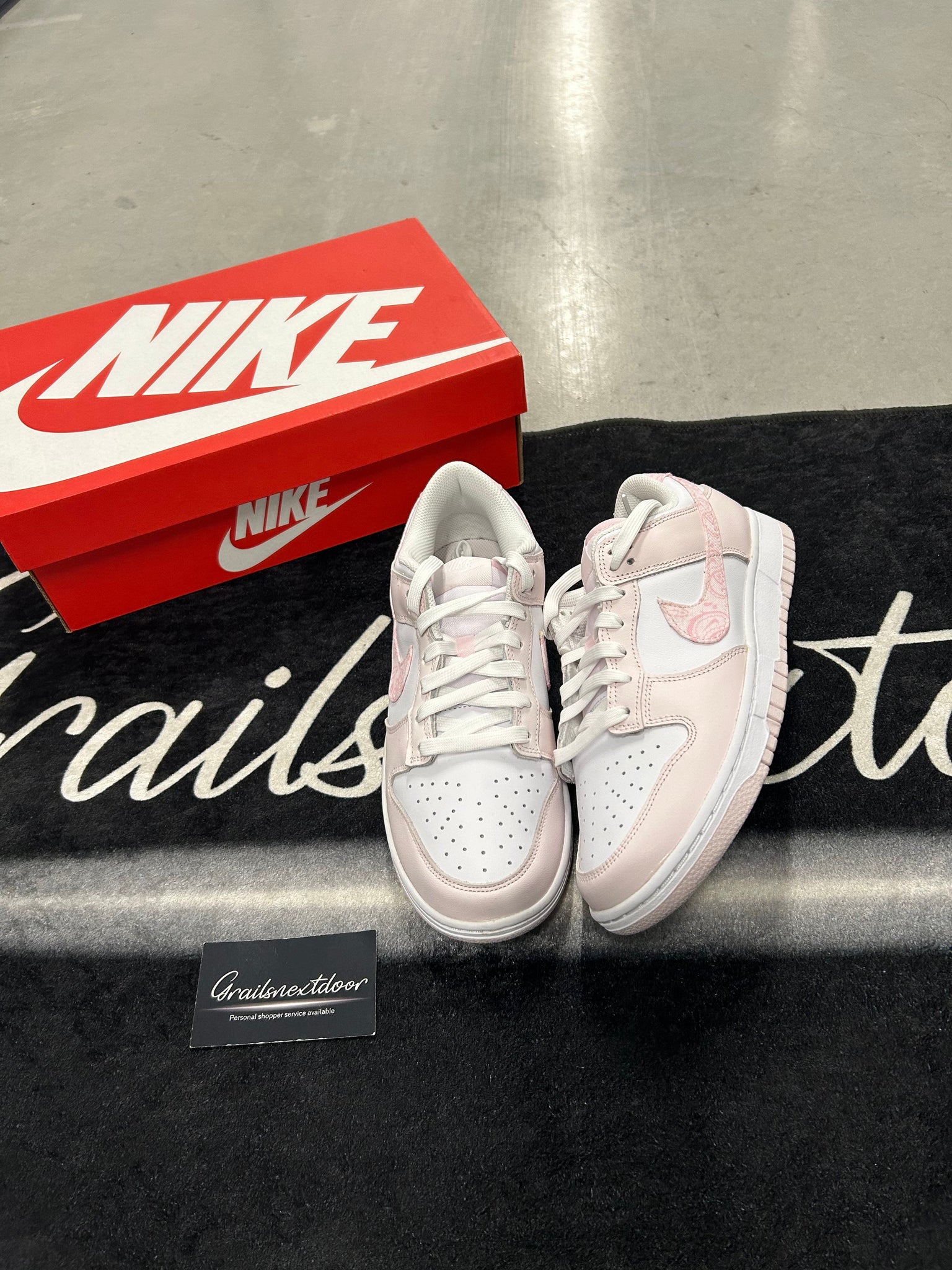 Nike dunk low "pink paisley